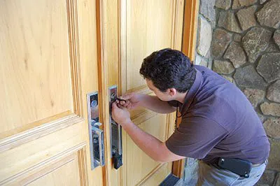 Super Locksmith Services Northbrook, IL 847-713-5686 Super Locksmith Services Northbrook, IL 847-713-5686 - 29-16
